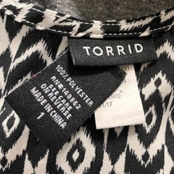 Torrid Black and White Tank Top - Picture 3 of 4